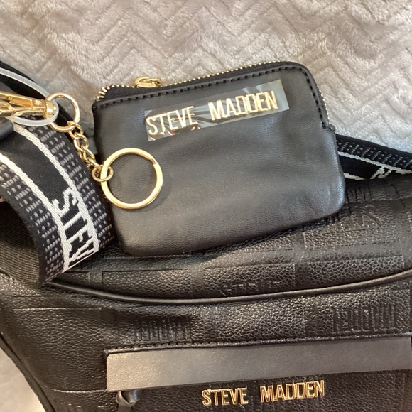 Steve Madden Croc Collection - Picture 7 of 10